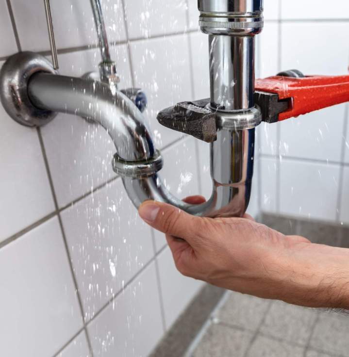 Intervention pour fuite d'eau Sèvres